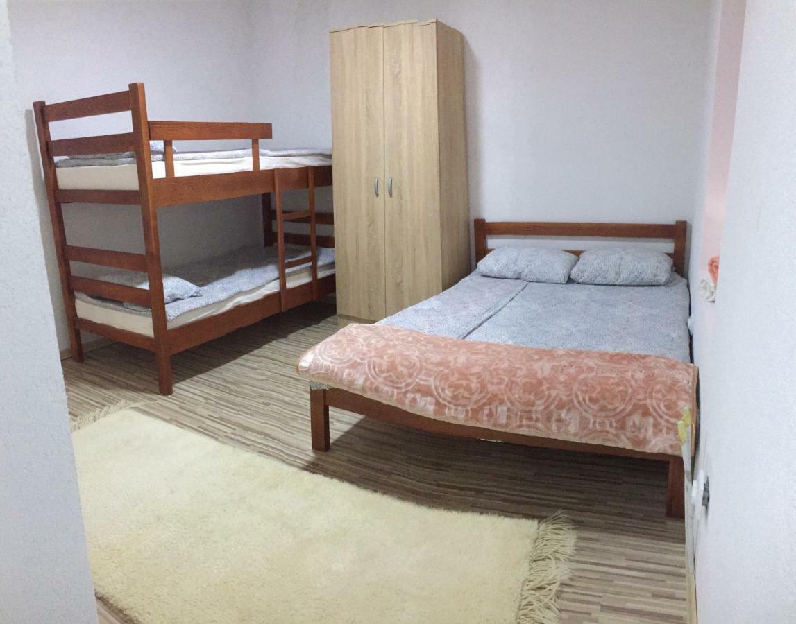 Bed and Breakfast The Blue Eye Vuthaj Exterior foto