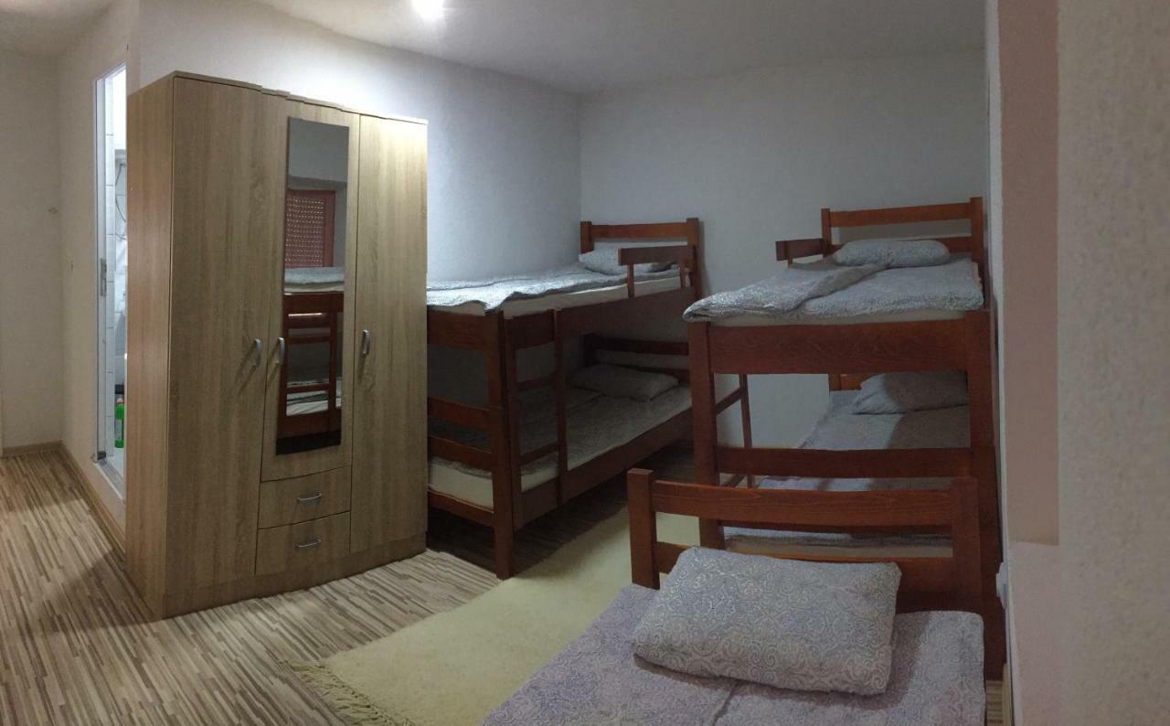 Bed and Breakfast The Blue Eye Vuthaj Exterior foto